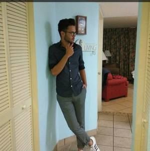 Meet your Posher, Marcos